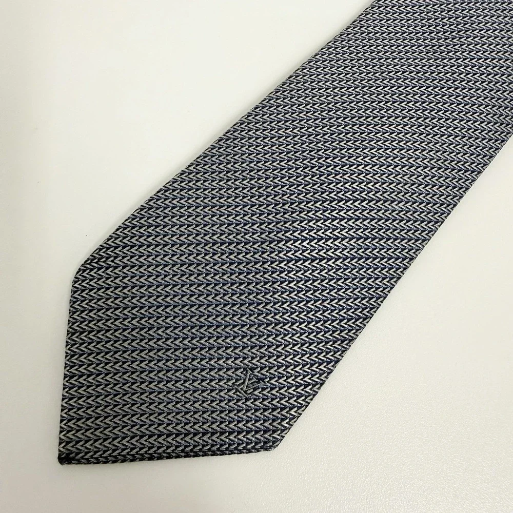 Louis Vuitton Men's Recent Tie Blue/Silver Geometric LV Monogram Silk 3 1/8